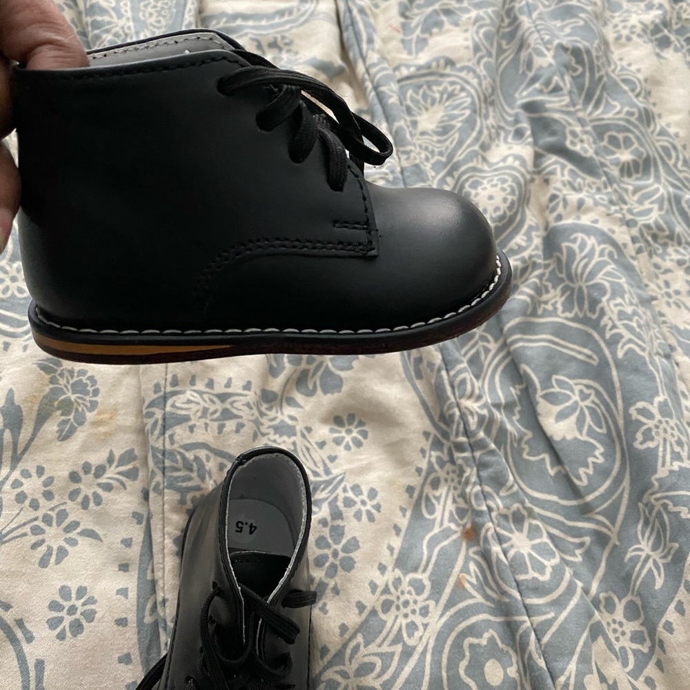 Walking shoes